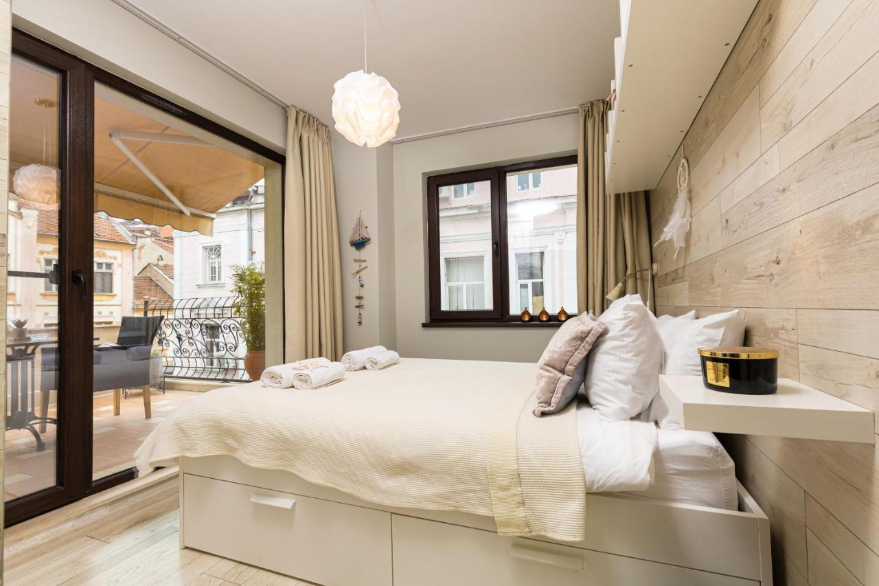 Luxury Central Apartment Plovdiv Eksteriør billede