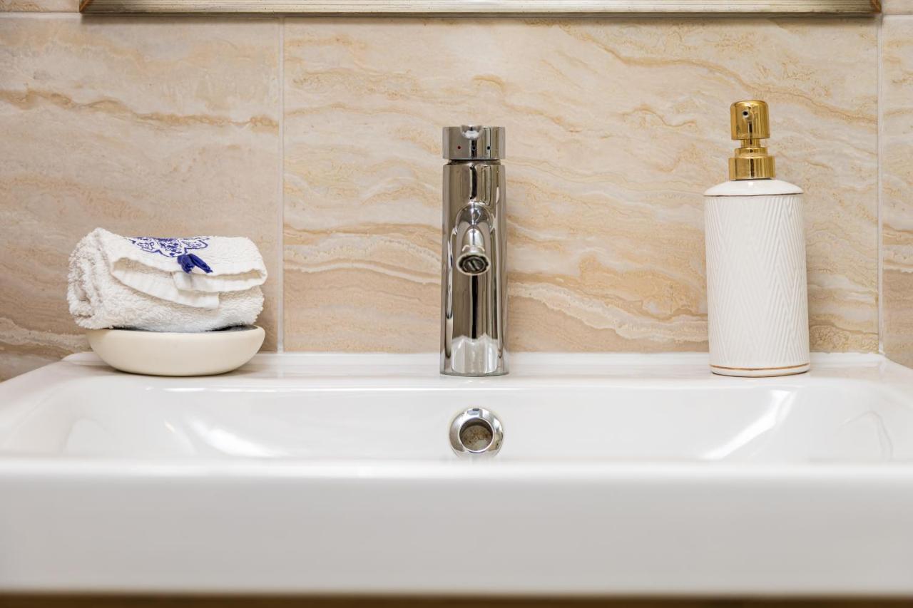 Luxury Central Apartment Plovdiv Eksteriør billede
